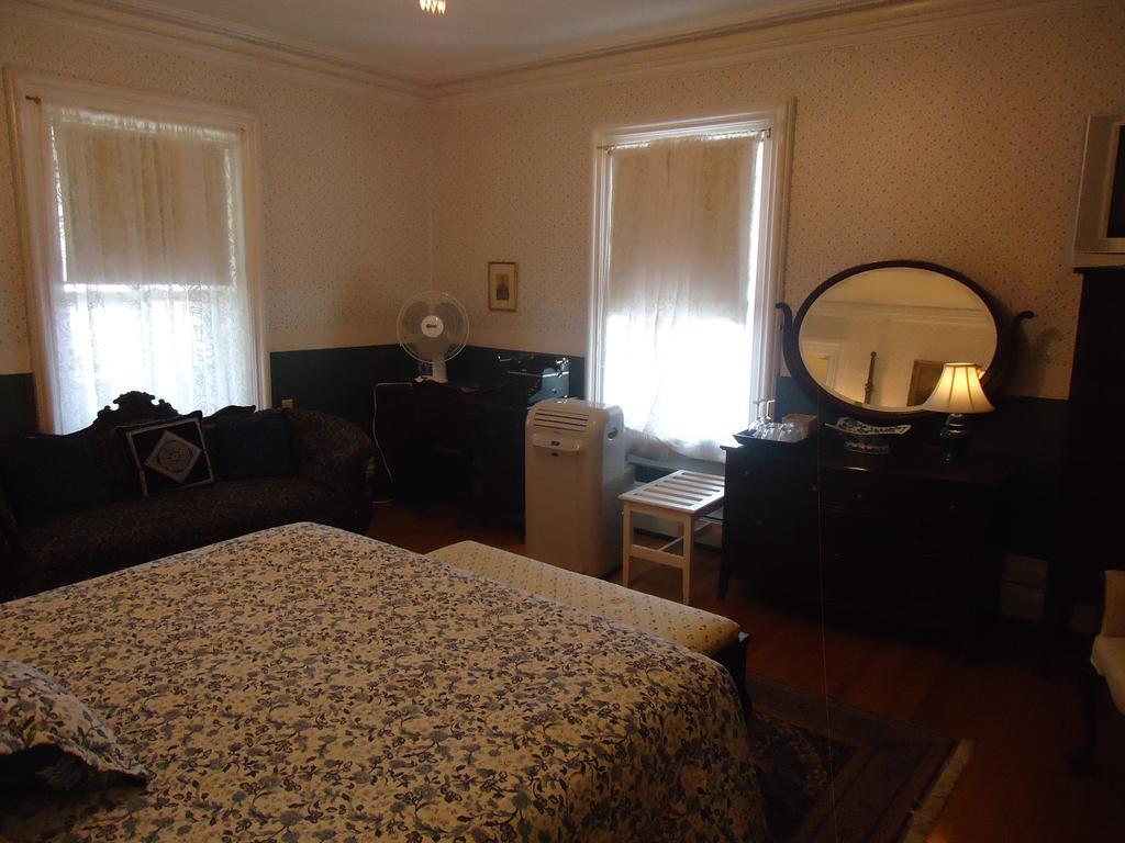 Governor'S Mansion Inn Miramichi Dış mekan fotoğraf