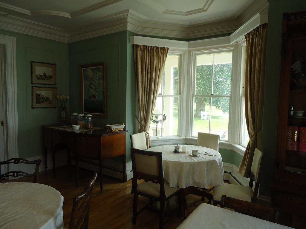 Governor'S Mansion Inn Miramichi Dış mekan fotoğraf