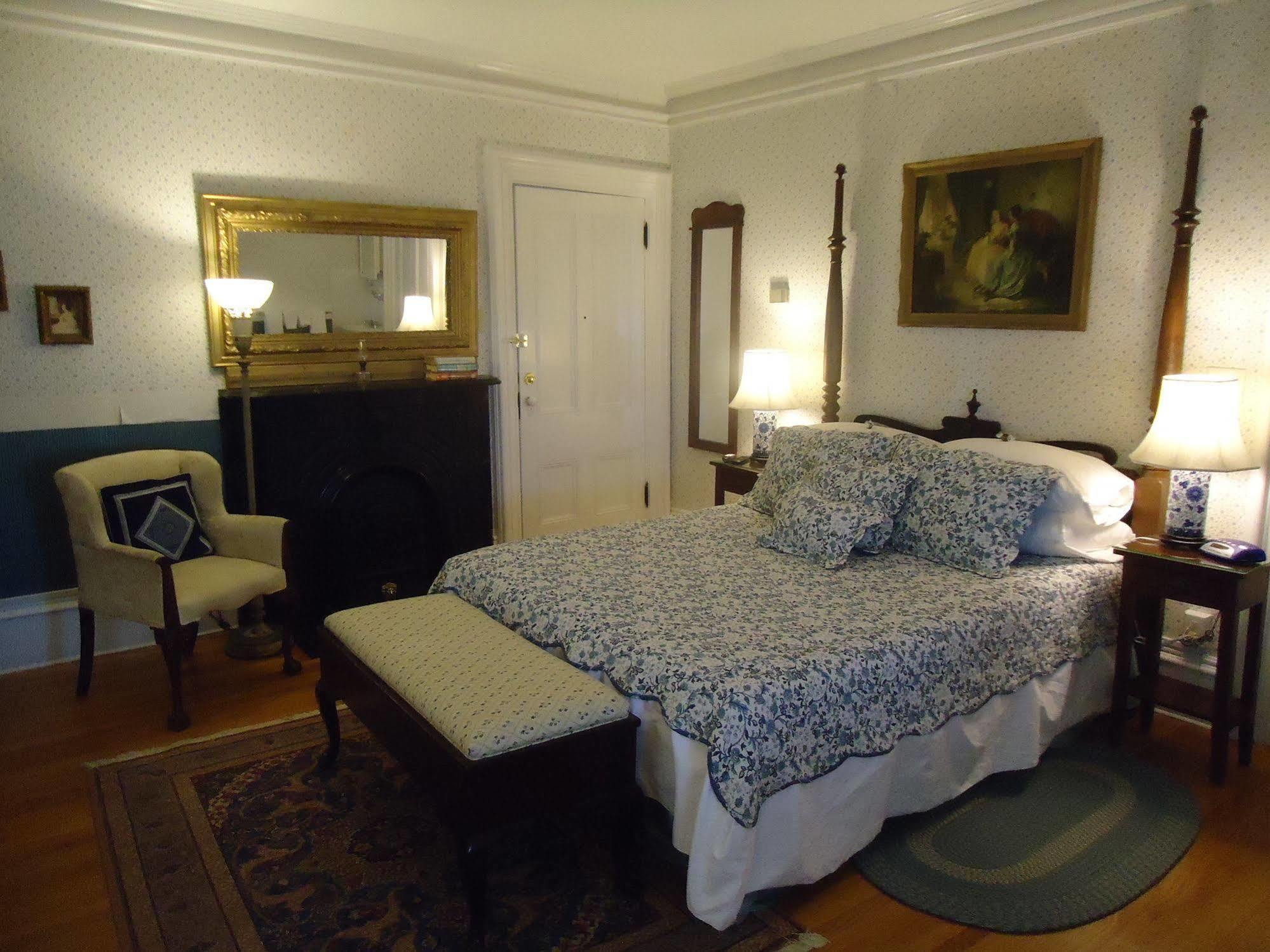 Governor'S Mansion Inn Miramichi Dış mekan fotoğraf