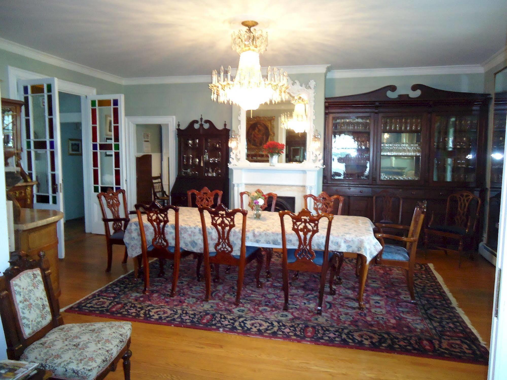 Governor'S Mansion Inn Miramichi Dış mekan fotoğraf